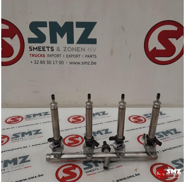 Mercedes-Benz Occ brandstofinjectiespruitsuk + 4 verstuivers AMG - Système de carburant pour Voiture: photos 1 Mercedes-Benz Occ brandstofinjectiespruitsuk + 4 verstuivers AMG - Système de carburant pour Voiture: photos 1