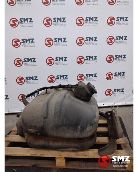Mercedes-Benz Occ brandstoftank 125L Mercedes Atego A9704710001 - Réservoir de carburant pour Camion: photos 3 Mercedes-Benz Occ brandstoftank 125L Mercedes Atego A9704710001 - Réservoir de carburant pour Camion: photos 3