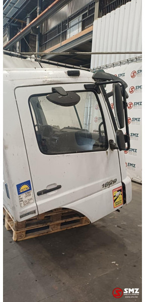 Mercedes-Benz Occ cabine Mercedes - Cabine et intérieur pour Camion: photos 4 Mercedes-Benz Occ cabine Mercedes - Cabine et intérieur pour Camion: photos 4