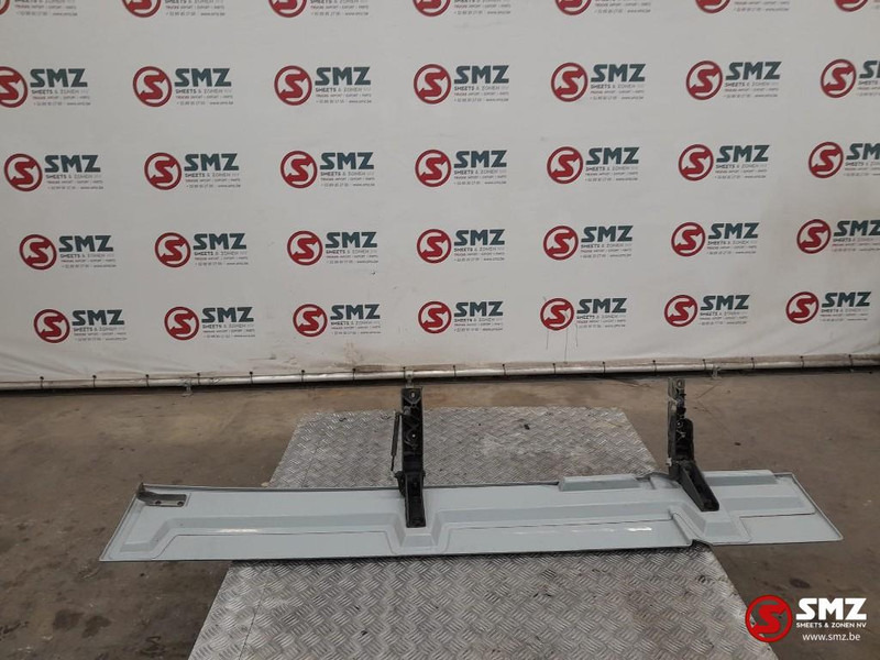 Mercedes-Benz Occ cabinespoiler links Mercedes - Aérodynamique/ Spoilers pour Camion: photos 5 Mercedes-Benz Occ cabinespoiler links Mercedes - Aérodynamique/ Spoilers pour Camion: photos 5