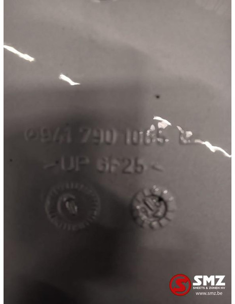 Mercedes-Benz Occ cabinespoilerset Mercedes - Aérodynamique/ Spoilers pour Camion: photos 3 Mercedes-Benz Occ cabinespoilerset Mercedes - Aérodynamique/ Spoilers pour Camion: photos 3