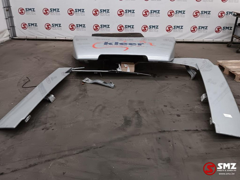 Mercedes-Benz Occ cabinespoilerset Mercedes - Aérodynamique/ Spoilers pour Camion: photos 1 Mercedes-Benz Occ cabinespoilerset Mercedes - Aérodynamique/ Spoilers pour Camion: photos 1