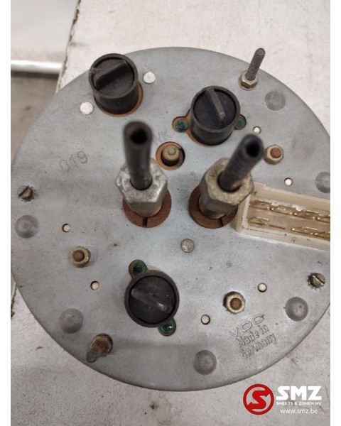 Mercedes-Benz Occ combimeter Mercedes LP608,709 - Panel de instrumentos pour Camion: photos 2 Mercedes-Benz Occ combimeter Mercedes LP608,709 - Panel de instrumentos pour Camion: photos 2