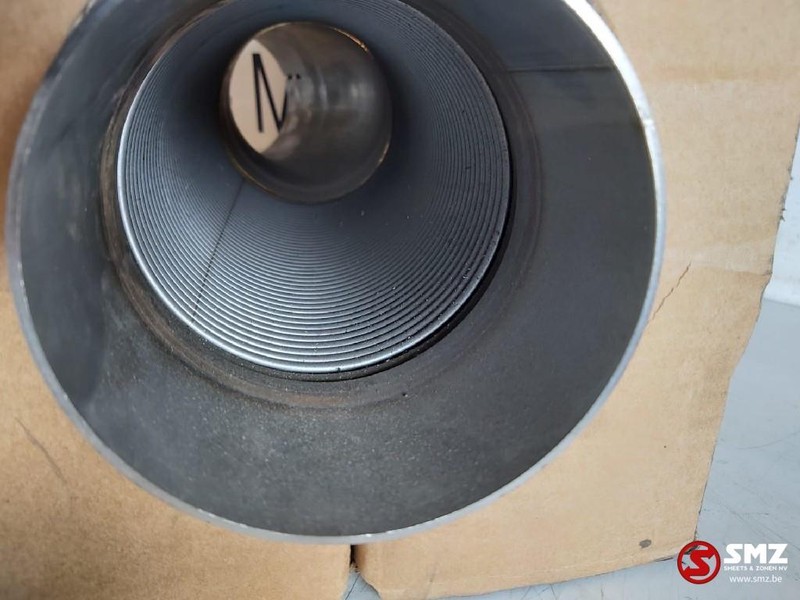 Mercedes-Benz Occ flexibele uitlaatbuis Mercedes Axor - Système d'échappement pour Camion: photos 3 Mercedes-Benz Occ flexibele uitlaatbuis Mercedes Axor - Système d'échappement pour Camion: photos 3