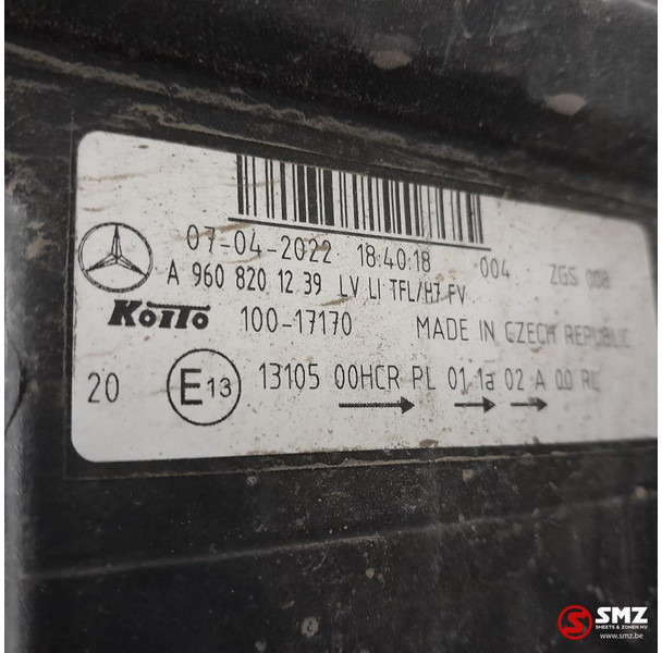 Mercedes-Benz Occ koplamp links Mercedes - Feu avant pour Camion: photos 3 Mercedes-Benz Occ koplamp links Mercedes - Feu avant pour Camion: photos 3
