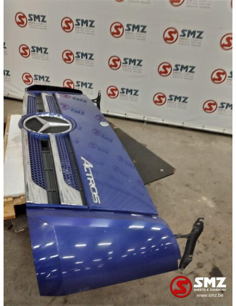 Mercedes-Benz Occ motorkap Mercedes - Capot pour Camion: photos 2 Mercedes-Benz Occ motorkap Mercedes - Capot pour Camion: photos 2