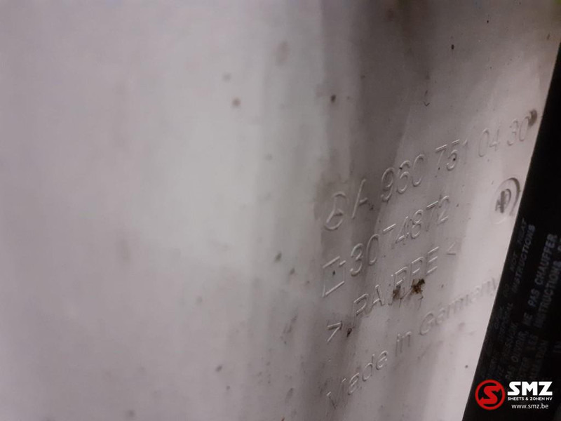 Mercedes-Benz Occ motorkap + windgeleiders Mercedes - Capot pour Camion: photos 5 Mercedes-Benz Occ motorkap + windgeleiders Mercedes - Capot pour Camion: photos 5