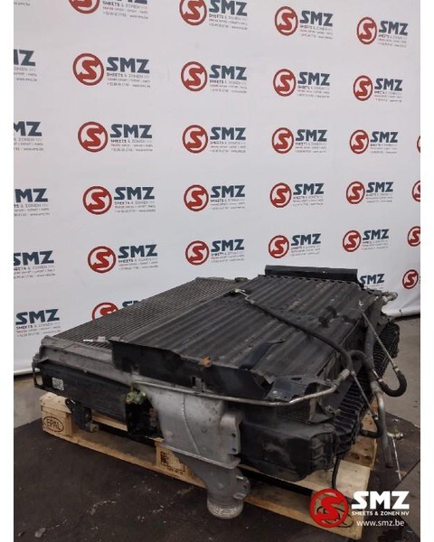 Mercedes-Benz Occ radiator Mercedes Actros MP4 A9605002701 - Radiateur pour Camion: photos 1 Mercedes-Benz Occ radiator Mercedes Actros MP4 A9605002701 - Radiateur pour Camion: photos 1