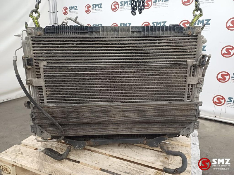 Mercedes-Benz Occ radiator + intercooler Mercedes - Radiateur pour Camion: photos 2 Mercedes-Benz Occ radiator + intercooler Mercedes - Radiateur pour Camion: photos 2