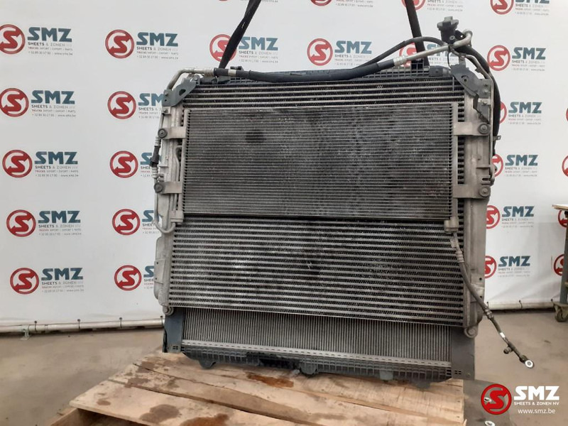 Mercedes-Benz Occ radiator + intercooler Mercedes - Radiateur pour Camion: photos 2 Mercedes-Benz Occ radiator + intercooler Mercedes - Radiateur pour Camion: photos 2