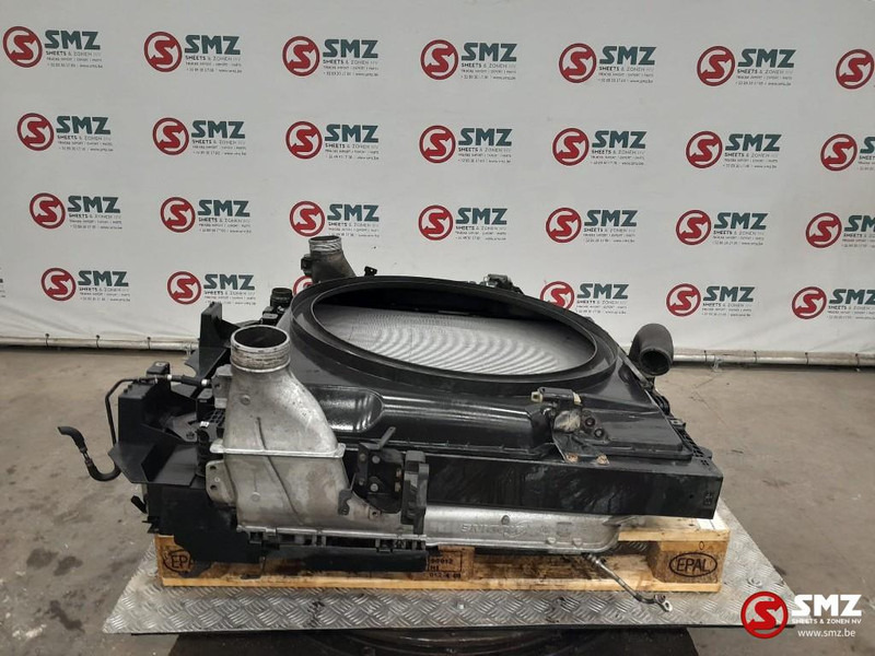 Mercedes-Benz Occ radiator + intercooler Mercedes - Radiateur pour Camion: photos 3 Mercedes-Benz Occ radiator + intercooler Mercedes - Radiateur pour Camion: photos 3