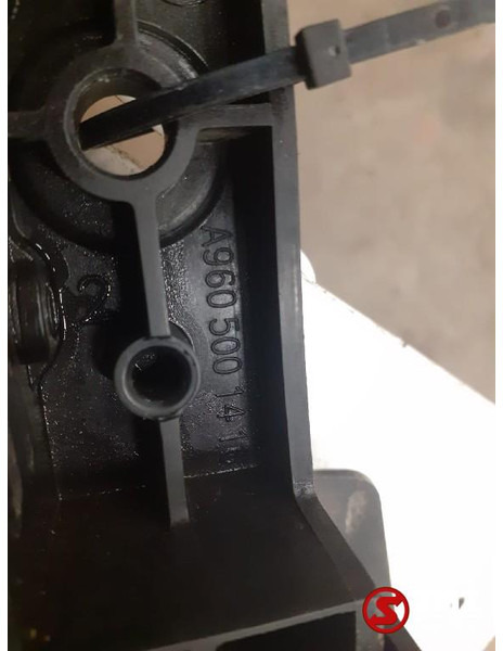 Mercedes-Benz Occ radiatorgrille Mercedes - Calandre pour Camion: photos 2 Mercedes-Benz Occ radiatorgrille Mercedes - Calandre pour Camion: photos 2