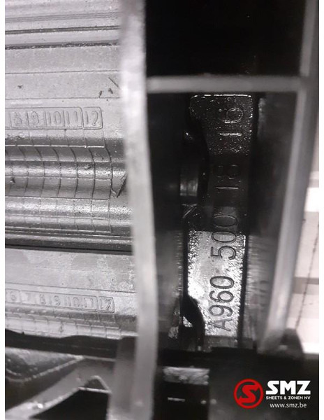 Mercedes-Benz Occ ventilatorkap Mercedes - Calandre pour Camion: photos 3 Mercedes-Benz Occ ventilatorkap Mercedes - Calandre pour Camion: photos 3