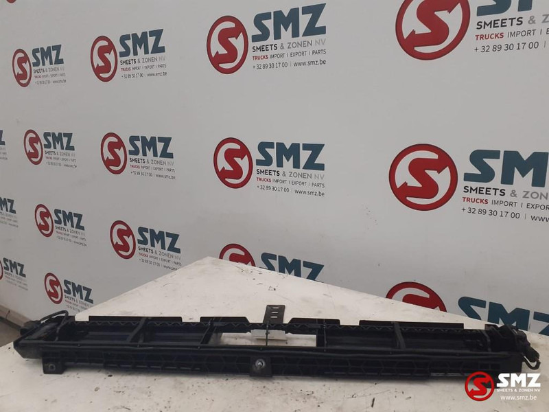 Mercedes-Benz Occ ventilatorkap Mercedes - Calandre pour Camion: photos 2 Mercedes-Benz Occ ventilatorkap Mercedes - Calandre pour Camion: photos 2