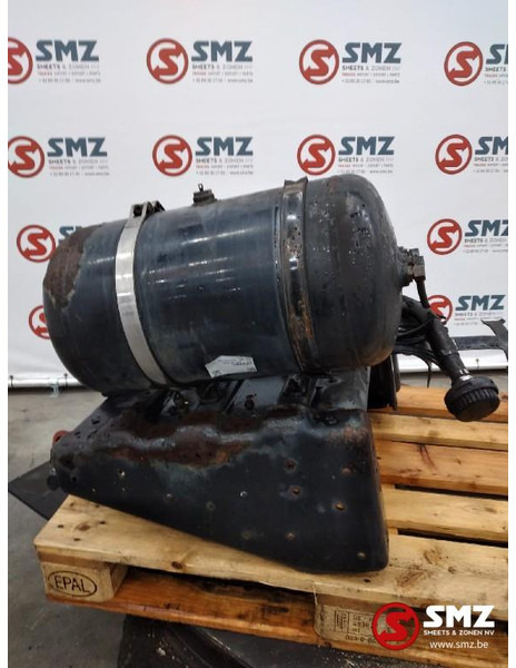 MAN Occ set luchtketels MAN TGX 40L 12,5 Bar 815140102 - Pièces de rechange pour Camion: photos 1 MAN Occ set luchtketels MAN TGX 40L 12,5 Bar 815140102 - Pièces de rechange pour Camion: photos 1