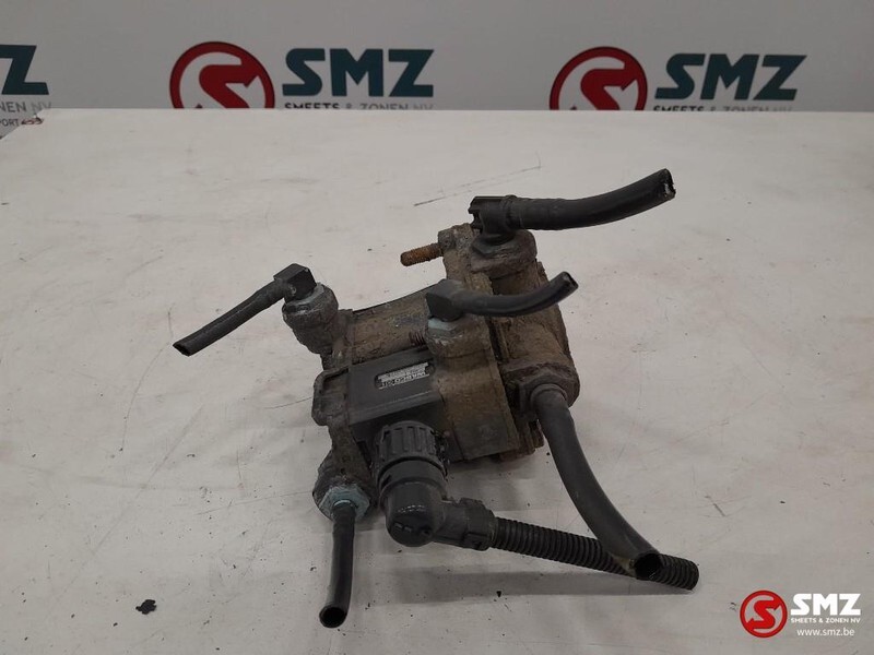 Mercedes-Benz Occ EBS relaisklep Mercedes Actros 4802050010 - Pièces de rechange pour Camion: photos 2 Mercedes-Benz Occ EBS relaisklep Mercedes Actros 4802050010 - Pièces de rechange pour Camion: photos 2