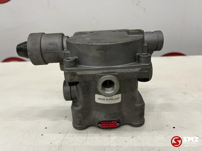 Wabco Brake valve - trailer Wabco - Pièces de rechange pour Camion: photos 3 Wabco Brake valve - trailer Wabco - Pièces de rechange pour Camion: photos 3
