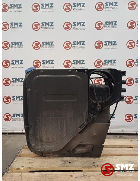 Renault Occ AdBluetank Renault - Système de carburant pour Camion: photos 3 Renault Occ AdBluetank Renault - Système de carburant pour Camion: photos 3