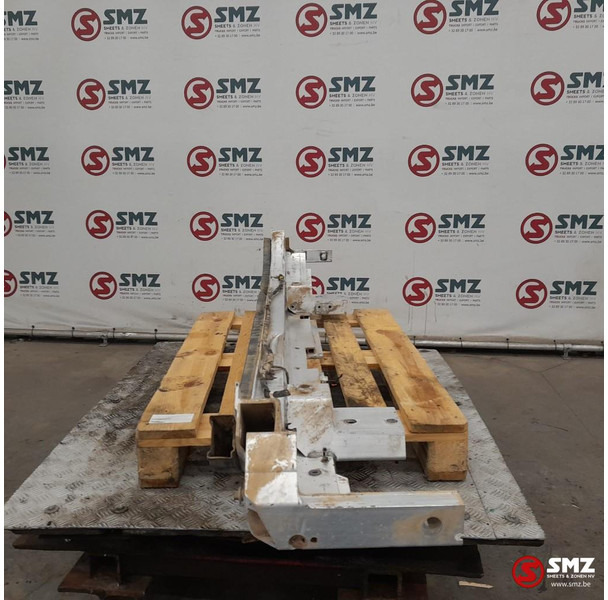 Renault Occ onderrijdbeveiliging Renault - Pare-chocs pour Camion: photos 4 Renault Occ onderrijdbeveiliging Renault - Pare-chocs pour Camion: photos 4