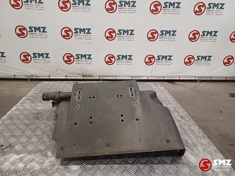 Renault Occ spatbord rechts Renault - Carrosserie et extérieur pour Camion: photos 1 Renault Occ spatbord rechts Renault - Carrosserie et extérieur pour Camion: photos 1