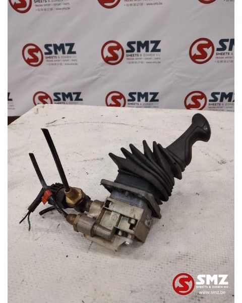 Scania Occ handremventiel Scania 4-serie - Cabine et intérieur pour Camion: photos 1 Scania Occ handremventiel Scania 4-serie - Cabine et intérieur pour Camion: photos 1