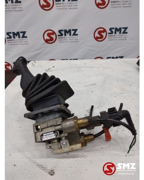 Scania Occ handremventiel Scania 4-serie - Cabine et intérieur pour Camion: photos 3 Scania Occ handremventiel Scania 4-serie - Cabine et intérieur pour Camion: photos 3