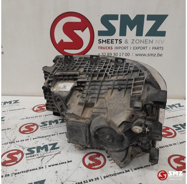 Scania Occ koplamp rechts Scania RHD - Feu avant pour Camion: photos 2 Scania Occ koplamp rechts Scania RHD - Feu avant pour Camion: photos 2