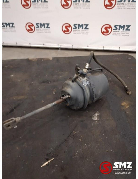 Scania Occ remcilinder achteras links/rechts Scania - Cylindre de frein pour Camion: photos 1 Scania Occ remcilinder achteras links/rechts Scania - Cylindre de frein pour Camion: photos 1