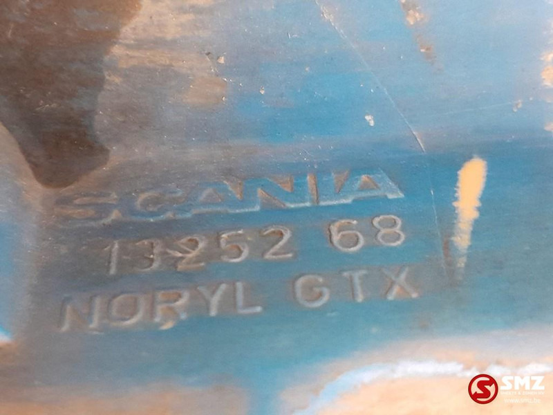 Scania Occ spatbord rechts 3 Scania - Carrosserie et extérieur pour Camion: photos 5 Scania Occ spatbord rechts 3 Scania - Carrosserie et extérieur pour Camion: photos 5