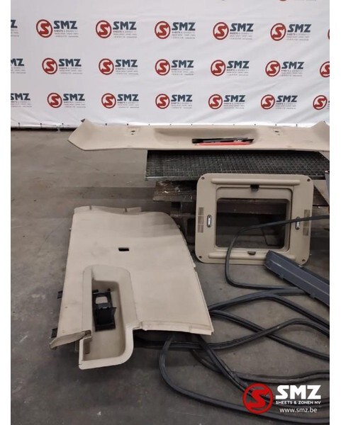 Volvo Occ Interieurdelen Volvo FH4 L2H1 - Cabine et intérieur pour Camion: photos 5 Volvo Occ Interieurdelen Volvo FH4 L2H1 - Cabine et intérieur pour Camion: photos 5