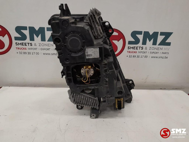 Volvo Occ koplamp links Volvo - Feu avant pour Camion: photos 2 Volvo Occ koplamp links Volvo - Feu avant pour Camion: photos 2