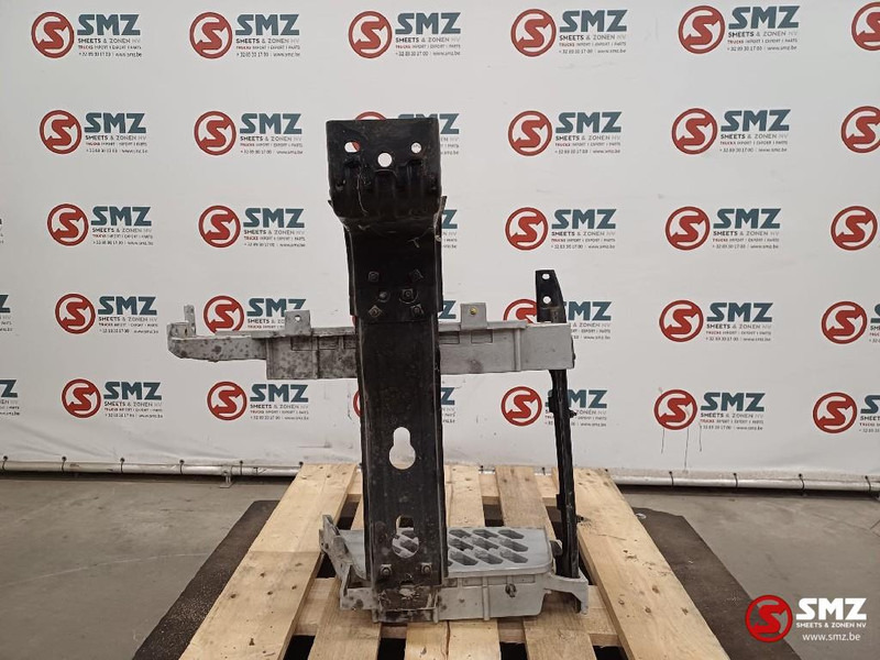 Volvo Occ opstap links Volvo - Cabine et intérieur pour Camion: photos 2 Volvo Occ opstap links Volvo - Cabine et intérieur pour Camion: photos 2