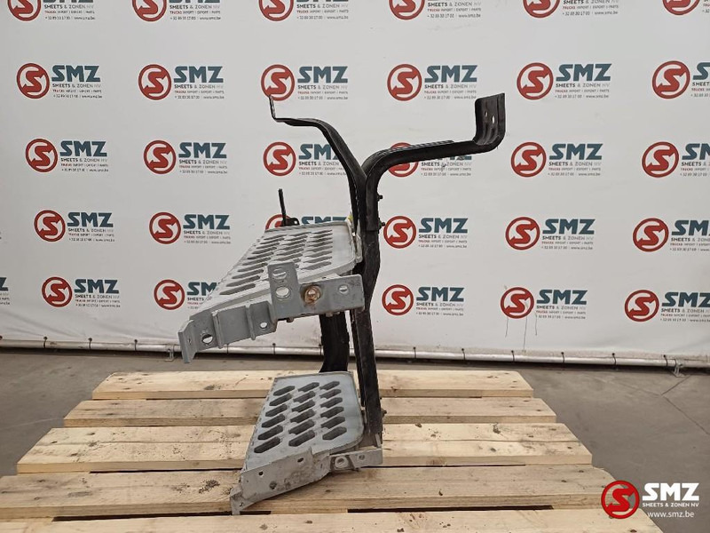 Volvo Occ opstap links Volvo - Cabine et intérieur pour Camion: photos 3 Volvo Occ opstap links Volvo - Cabine et intérieur pour Camion: photos 3