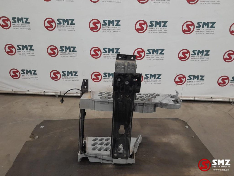 Volvo Occ opstap rechts Volvo - Cabine et intérieur pour Camion: photos 4 Volvo Occ opstap rechts Volvo - Cabine et intérieur pour Camion: photos 4