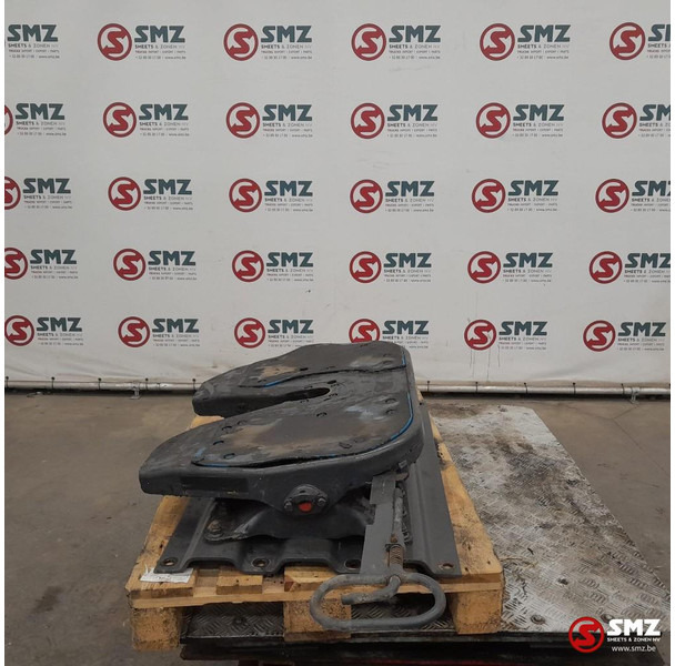 Jost Occ koppelschotel JSK37C + montageplaat Jost - Sellette d'attelage pour Camion: photos 3 Jost Occ koppelschotel JSK37C + montageplaat Jost - Sellette d'attelage pour Camion: photos 3