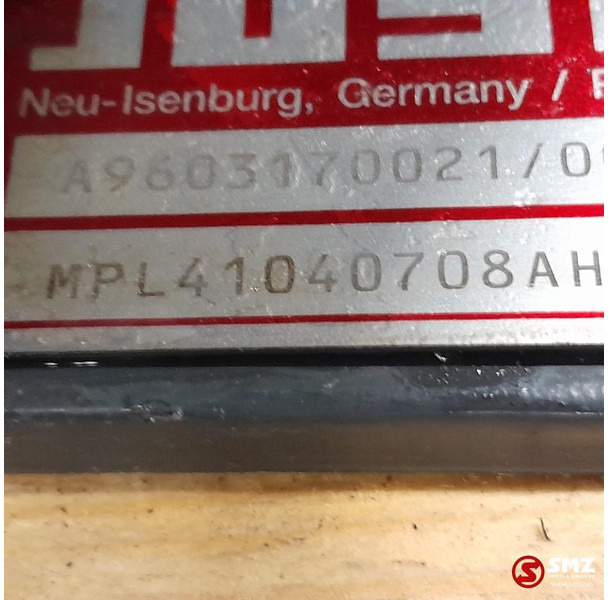 Jost Occ koppelschotel JSK37C + montageplaat Jost - Sellette d'attelage pour Camion: photos 5 Jost Occ koppelschotel JSK37C + montageplaat Jost - Sellette d'attelage pour Camion: photos 5