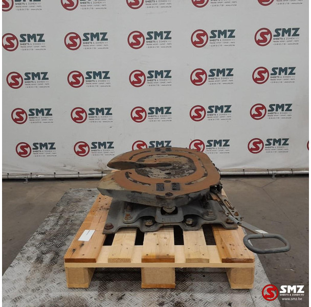 Jost Occ koppelschotel JSK40 + montageplaat Jost - Sellette d'attelage pour Camion: photos 2 Jost Occ koppelschotel JSK40 + montageplaat Jost - Sellette d'attelage pour Camion: photos 2