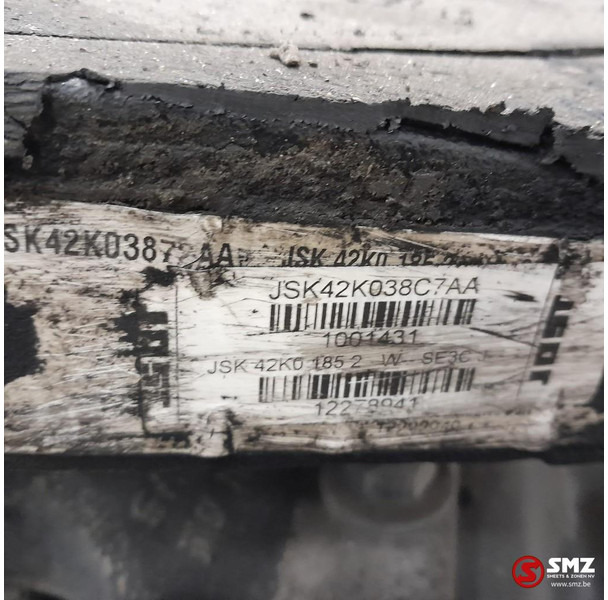 Jost Occ koppelschotel JSK42K + montageplaat Jost - Sellette d'attelage pour Camion: photos 5 Jost Occ koppelschotel JSK42K + montageplaat Jost - Sellette d'attelage pour Camion: photos 5