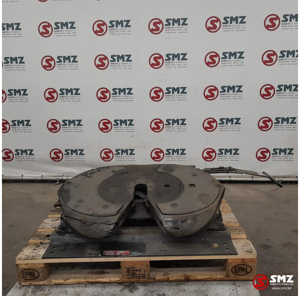 Jost Occ koppelschotel JSK42K + montageplaat Jost - Sellette d'attelage pour Camion: photos 1 Jost Occ koppelschotel JSK42K + montageplaat Jost - Sellette d'attelage pour Camion: photos 1