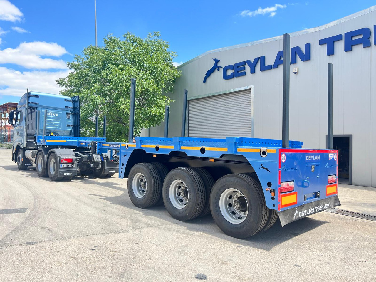 CEYLAN 3 AXLES STANDART & EXTENDABLE LOWBED - Semi-remorque surbaissé: photos 1 CEYLAN 3 AXLES STANDART & EXTENDABLE LOWBED - Semi-remorque surbaissé: photos 1
