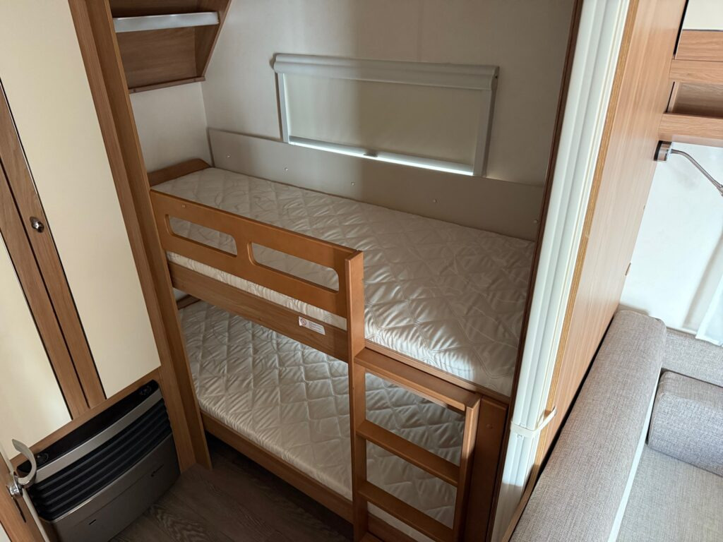 Crédit-bail de  Hobby 545 KMF DE LUXE 2021 Hobby 545 KMF DE LUXE 2021: photos 8