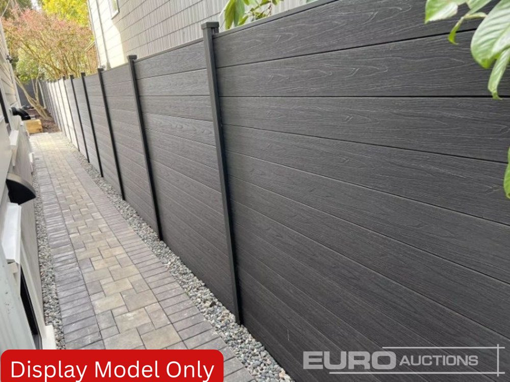 1.8m Wide Anthracite Grey Composite Fence Panels (25 of), 2.45m Black Aluminium Posts (26 of) Complete With Assembly Kit - Équipement de garage: photos 2 1.8m Wide Anthracite Grey Composite Fence Panels (25 of), 2.45m Black Aluminium Posts (26 of) Complete With Assembly Kit - Équipement de garage: photos 2
