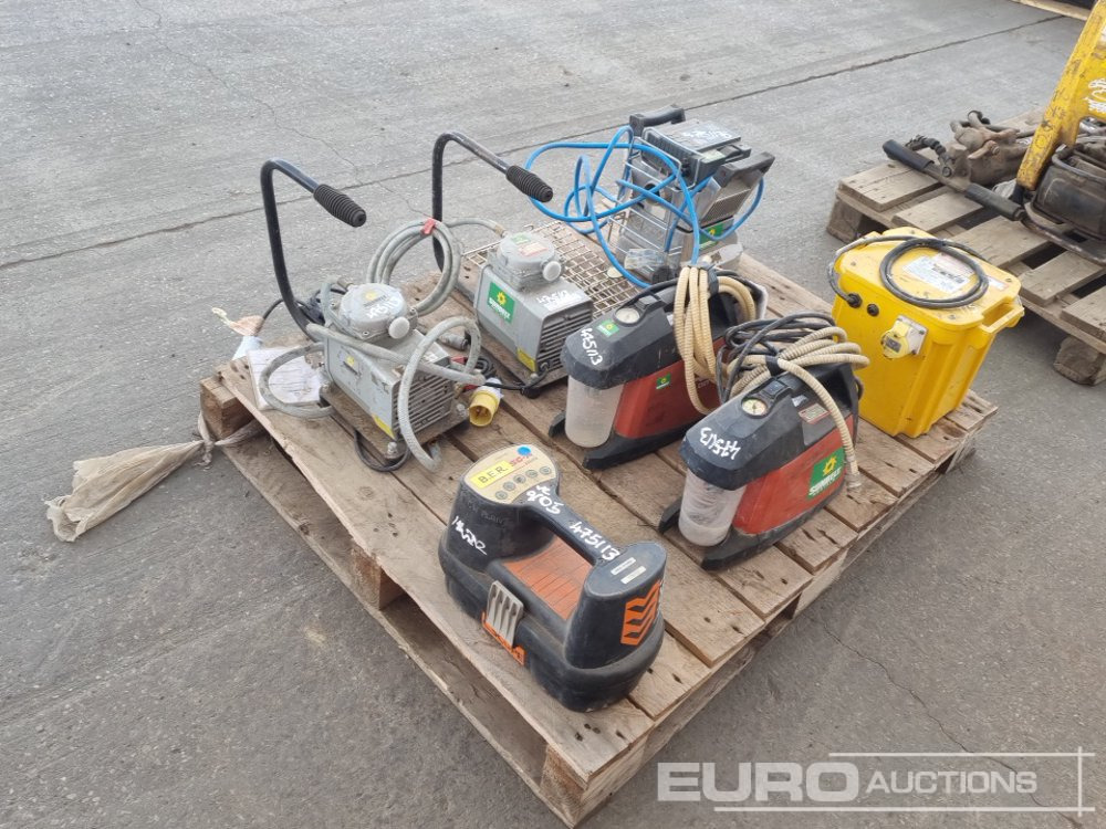 110Volt Transformer, 110Volt Vacuum Pump (4 of), 110Volt Hand Held Floor Sander, Cable Avoidance Tool Signal Detector - Matériel de chantier: photos 3 110Volt Transformer, 110Volt Vacuum Pump (4 of), 110Volt Hand Held Floor Sander, Cable Avoidance Tool Signal Detector - Matériel de chantier: photos 3