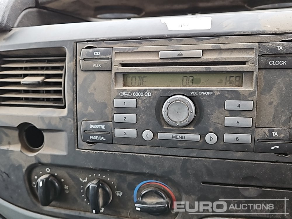 Utilitaire plateau 2008 Ford Transit 350: photos 30 Utilitaire plateau 2008 Ford Transit 350: photos 30