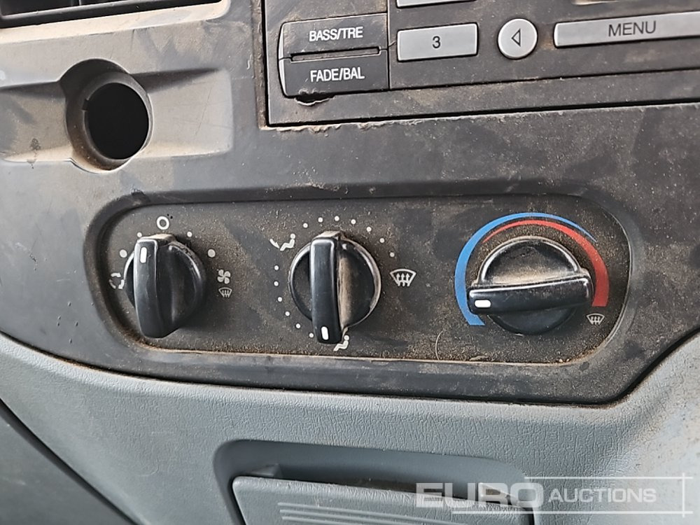 Utilitaire plateau 2008 Ford Transit 350: photos 29 Utilitaire plateau 2008 Ford Transit 350: photos 29