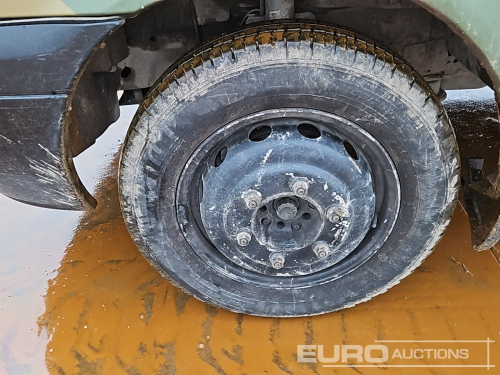 Utilitaire plateau 2008 Ford Transit 350: photos 9 Utilitaire plateau 2008 Ford Transit 350: photos 9