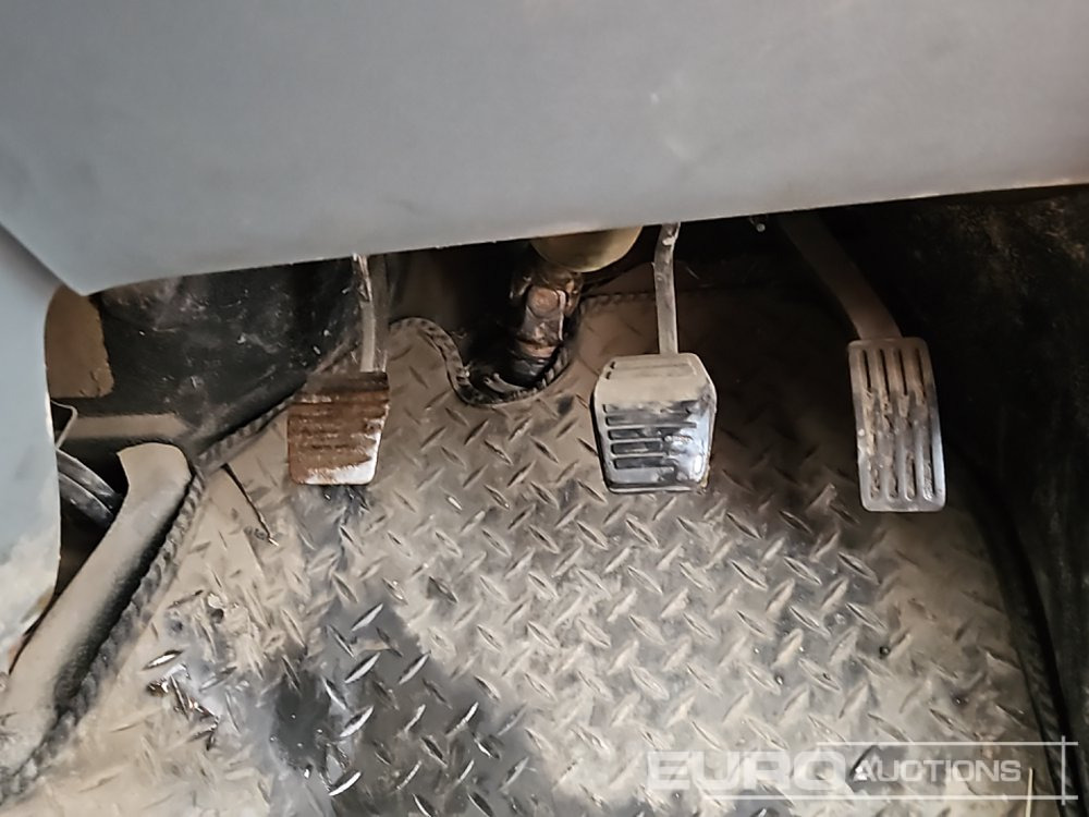 Utilitaire plateau 2008 Ford Transit 350: photos 26 Utilitaire plateau 2008 Ford Transit 350: photos 26