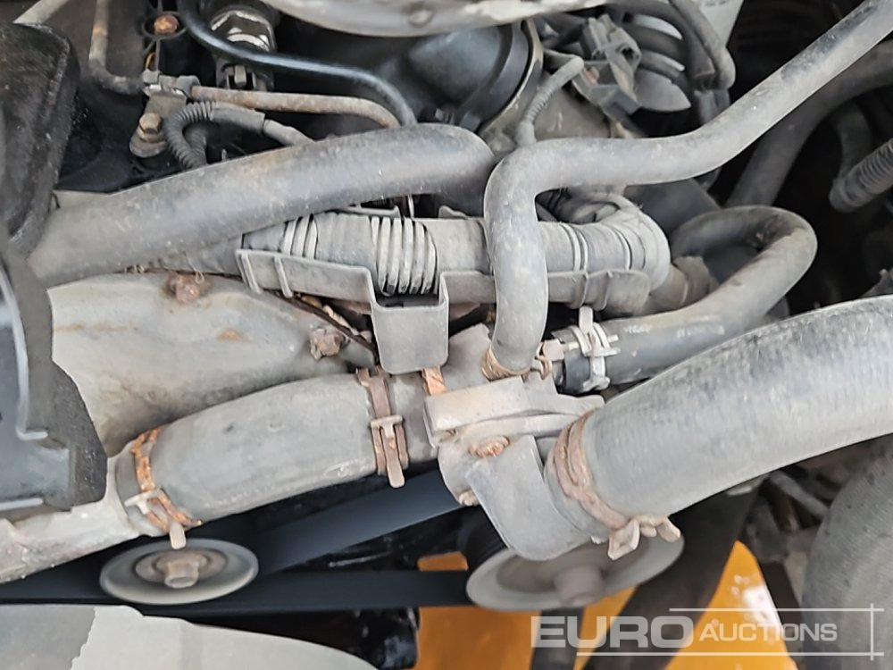 Utilitaire plateau 2008 Ford Transit 350: photos 19 Utilitaire plateau 2008 Ford Transit 350: photos 19