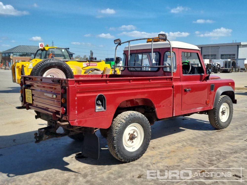 2009 Land Rover Defender - Pick-up: photos 5 2009 Land Rover Defender - Pick-up: photos 5