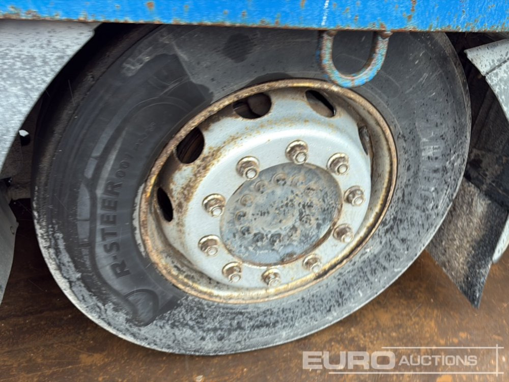 Camion plateau pour transport de équipements lourds 2009 MAN TGS 26.360: photos 11
